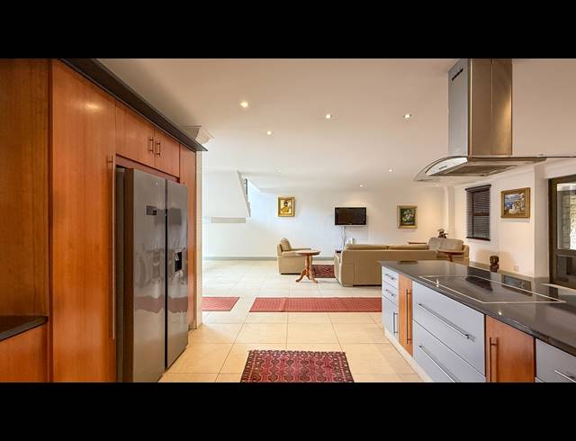 3 BEDROOM TOWNHOUSE TO LET IN ZIMBALI ESTATE
